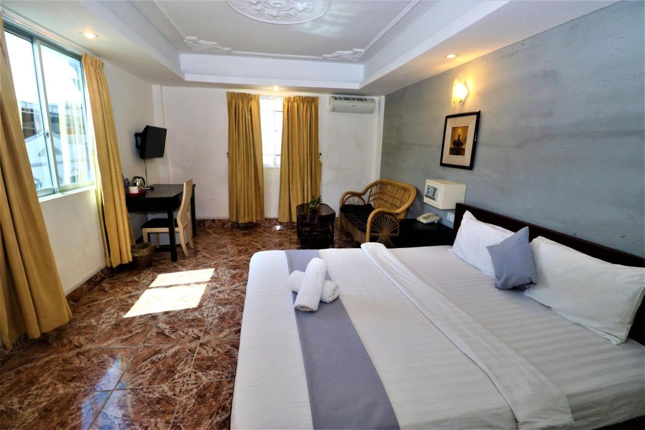 Best Central Point Hotel Phnom Penh Exterior photo